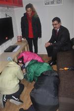 AHMET TURHAN - Vali Turhan 7.4 İle Sallandı