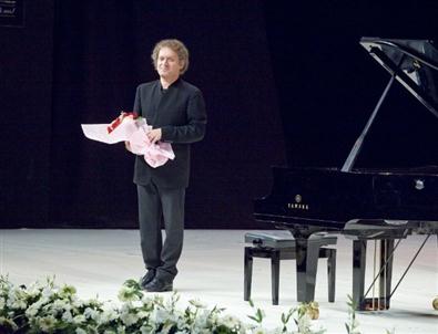 Festivalde İtalyan Piyanist Lucchesini Gecesi Yaşandı