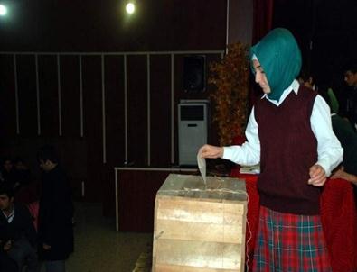 Samsatlı Öğrenciler Meclis Başkanı Seçildi