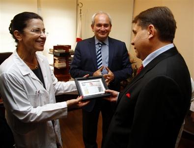 Behçet Uz Çocuk Hastanesi’ne İki Adet Damar Görüntüleme Cihazı