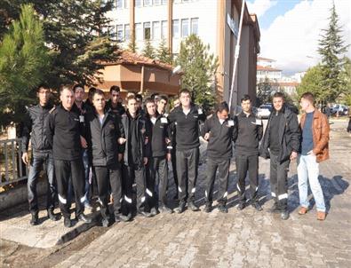 İşten Çıkarılan 25 Güvenlik Görevlisi Duruma Tepki Gösterdi