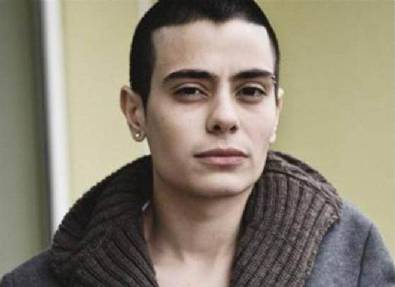 Yaşadığı değişim tiyatro sahnesinde