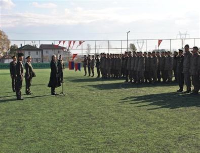 353’üncü Kısa Dönem Acemi Jandarma Erleri Yemin Etti