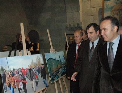 Erzurum’da Ecdada Saygı Yürüyüşü Fotoğraf Sergisi