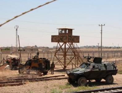 Askeri araca ateş açıldı!