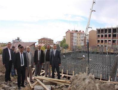 Ahlat’ta Gençlik Merkezinin Temeli Atıldı