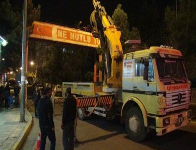 Diyarbakır’da ‘ne Mutlu Türküm Diyene’ Yazısı Kaldırılıyor