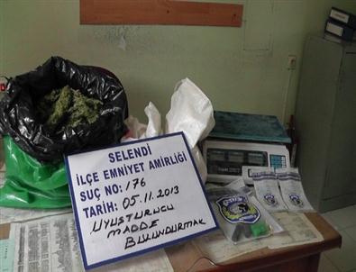 Manisa Selendi'de 1 Kilo 80 Gram Esrar Maddesi Ele Geçirildi