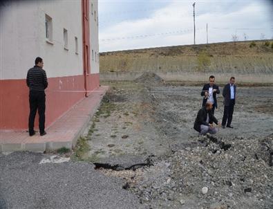 Ovacık Kapalı Spor Salonu İnşaatı Yer Teslimi Yapıldı