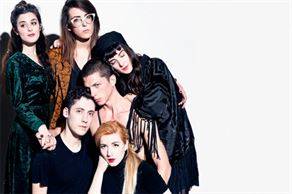 Austra ile Salon'da eğlenceli bir dans gecesi