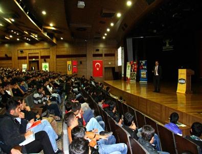 Gamek’ten Üniversite Adaylarına Motivasyon Semineri
