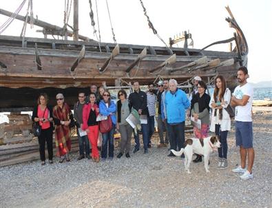 Marsilyalı Sanatçılar Limantepe Kazı Alanını Ziyaret Etti