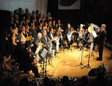 Sarı Yaz Konseri Bodrumluları Coşturdu