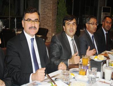 Ayvalık’taki Seminere Yemekli Final