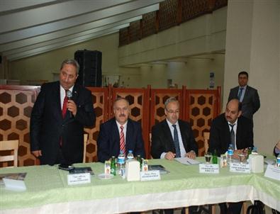 Manisa'nın Eğitimi Soma'da Ele Alındı