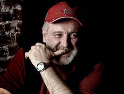 Savaş Ay'ı kaybettik!