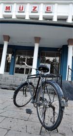 (özel Haber) 'resmi'Plakalı 40 Yıllık Bisiklet, Devlet Hizmetinde