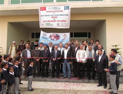 Bursalı Hayırseverlerden Pakistan'daki Yetimlere Yemekhane