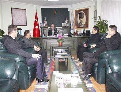 Başkan Acar Eğitimcilerin İsteklerini Dinledi