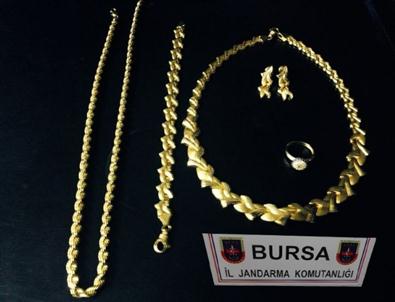 Çaldıkları Altınları Eritemeden Yakalandılar