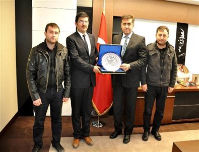 Gönül Gözü Derneği'nden Başkan Kalaycı’ya Plaket