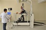 ROBOTİK YÜRÜME - Robotik Yürüme Sistemi Sayesinde Felç Hastaları Yeniden Yürüme Yeteneğine Kavuşuyor