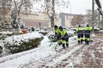 KAR KÜREME ARACI - Şehitkamil Belediyesinden Yoğun Kar Yağışına Anında Müdahale