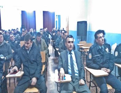 Sungurlu’da Emniyet Personeline İletişim Semineri