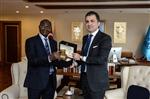ORTA AFRİKA - Bakan Çelik, Kamerun Turizm Bakanı İle Bir Araya Geldi