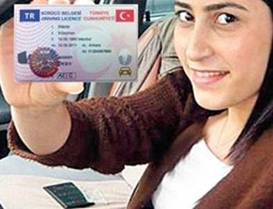 İşte yeni ehliyetlerin verileceği tarih