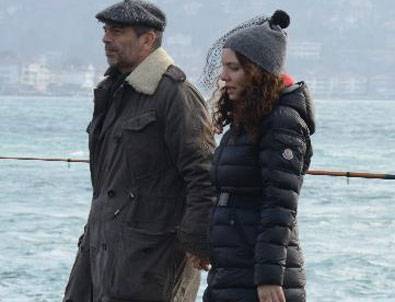 Nil Karaibrahimgil'in bebeği göründü