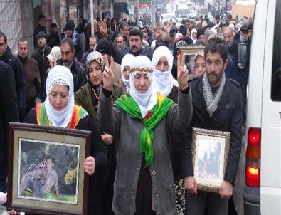 Silvan'da Öldürülen Pkk'lılar İçin Yürüyüş Düzenlendi