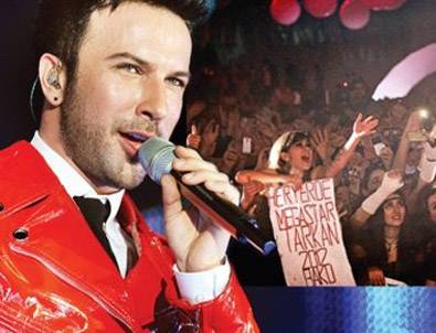 Tarkan Azerbaycan’a tır tır eşya götürüyor!