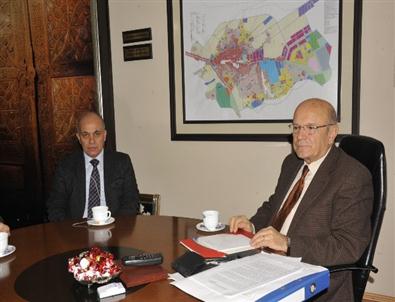 Ak Parti Belediye Başkan Adayı Çalışkan’dan Başkan Uğurlu’ya Ziyaret