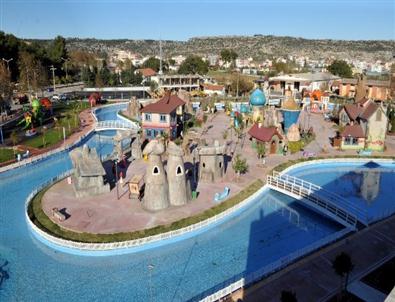 Başkan Tütüncü’den Çocuklara Armağan