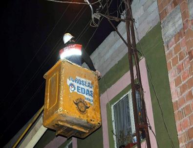 Kaçak Elektrik Kullananlara Akşam Baskını