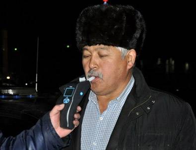 Kırgızistan 'alkolmetre' ile tanıştı