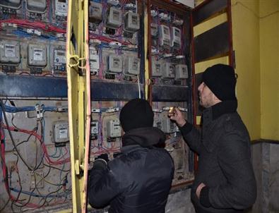 5 İlde Dev Kaçak Elektrik Operasyonu