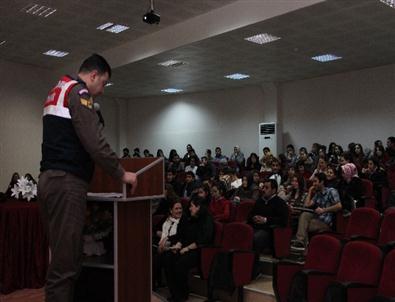 Çanakkale Jandarma Trafik Timinden Üniversitelere Trafik Dersi