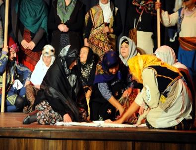 (özel Haber) İkinci Baharlarını Halk Oyunları ve Tiyatroyla Yaşıyorlar