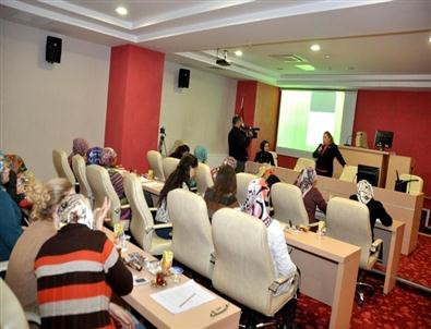 Meram Belediyesi'nde Bayan Personele Kanser Eğitimi