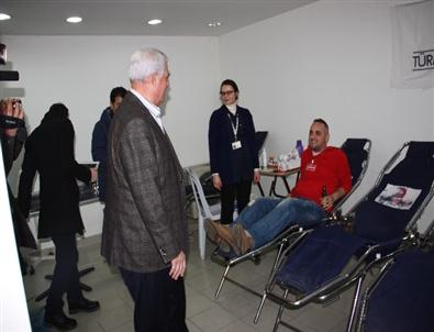 Chp Gençlik Kollarından Kan Bağışı Kampanyası