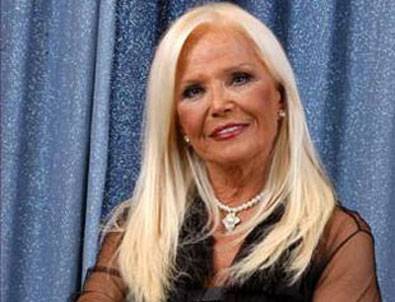 Gönül Yazar'a nazar değdi