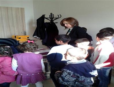 Türk Kadınlar Birliği Kayseri Şubesinden Öğrencilere Yardım