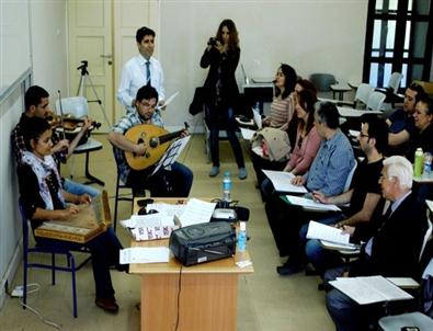 Ytü Cumhuriyet Korosu’nda Öğrenci ve Hocalar Aynı Sahnede