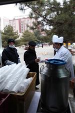 Hasta Yakınlarına Sıcak Destek