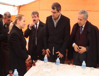 Başbakan Yardımcısı Bülent Arınç Taziye İçin Kırşehir’e Geldi