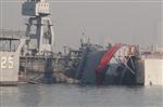 CEVAT DURAK - İzmir'de Askeri Gemi Yan Yattı