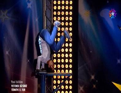 Yetenek Sizsiniz Türkiye - Oğuz Çakır'ın ikinci tur performansı