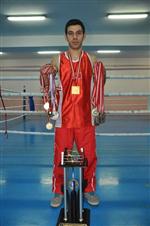 MİLLİ BOKSÖR - Büyük Erkekler Türkiye Ferdi Boks Şampiyonası